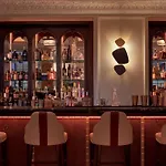 100 Queen\'S Gate Hotel London, Curio Collection By Hilton 