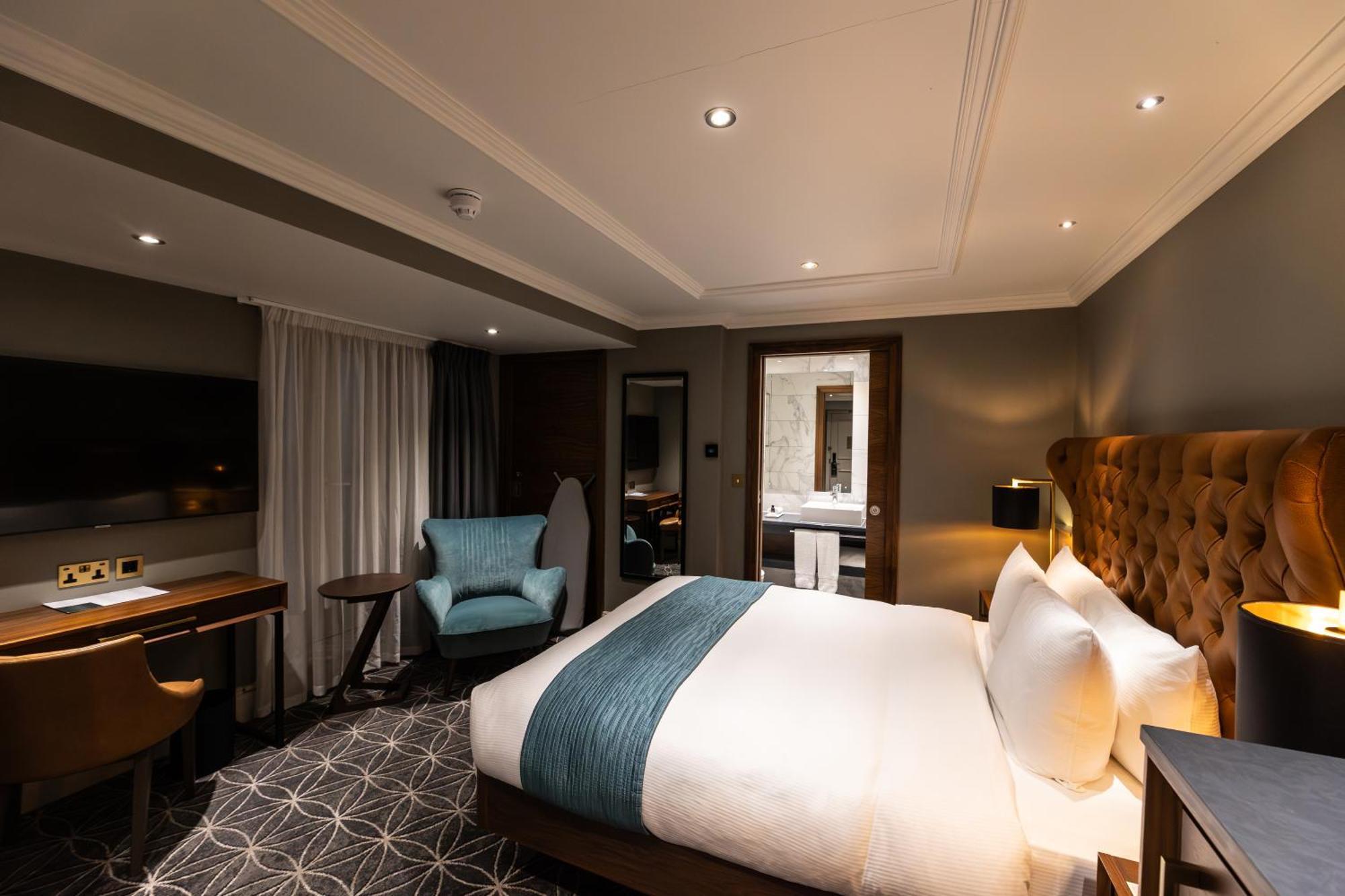 Hotel 100 Queen's Gate London, Curio Collection By Hilton Londen