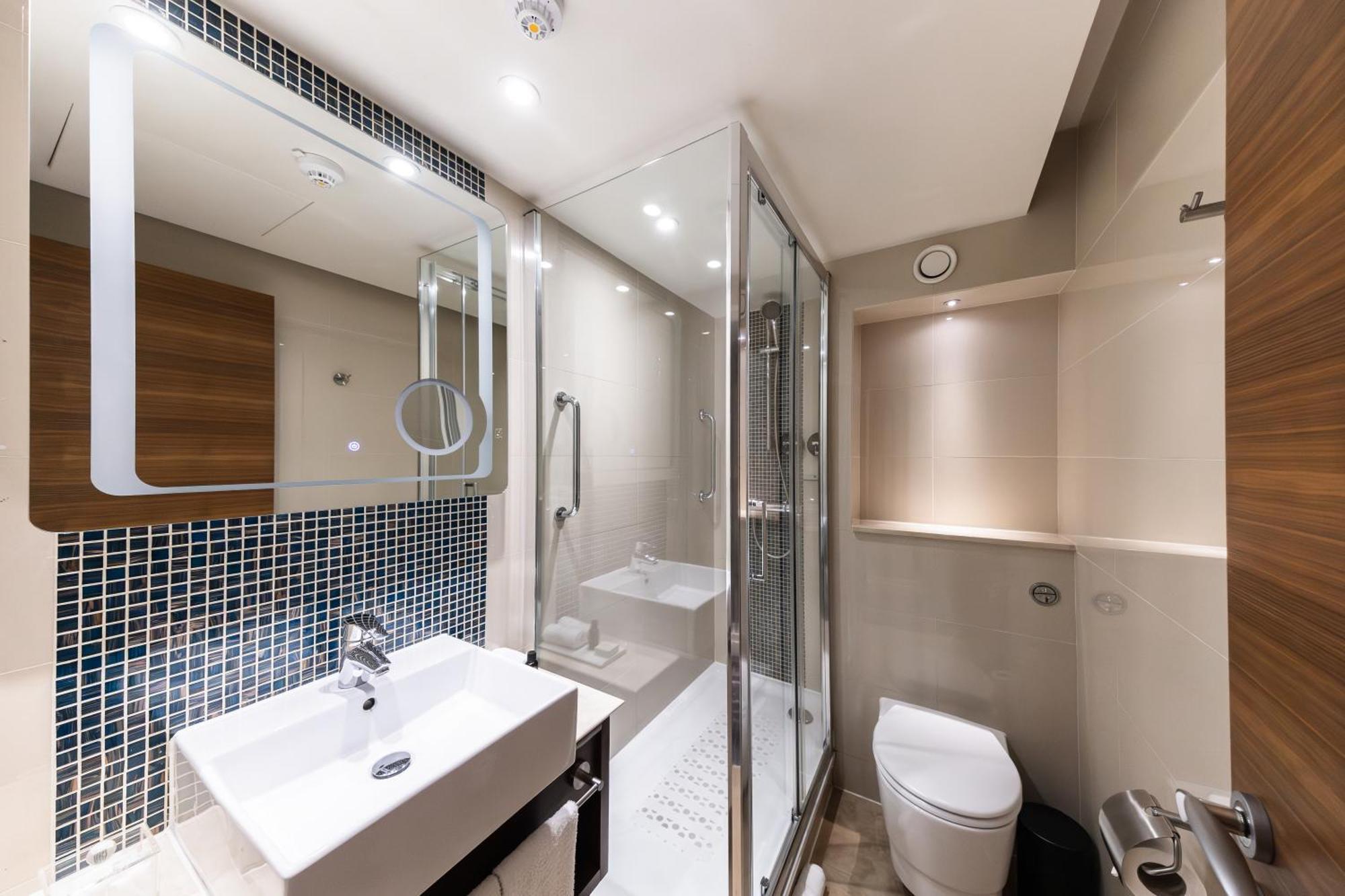 100 Queen's Gate London, Curio Collection By Hilton Hotel Londen